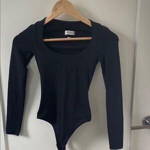 Aritzia Black Long Sleeve Scoop-Neck Bodysuit